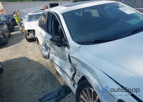 2016 Volkswagen Passat 1.8T Se z USA, uszkodzony, nr VIN 1VWBT7A32GC011587